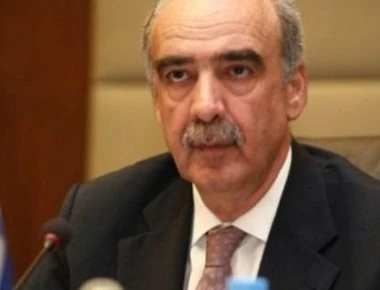 Η χιουμοριστική Χριστουγεννιάτικη ευχητήρια κάρτα του Βαγγέλη Μεϊμαράκη (φωτο)